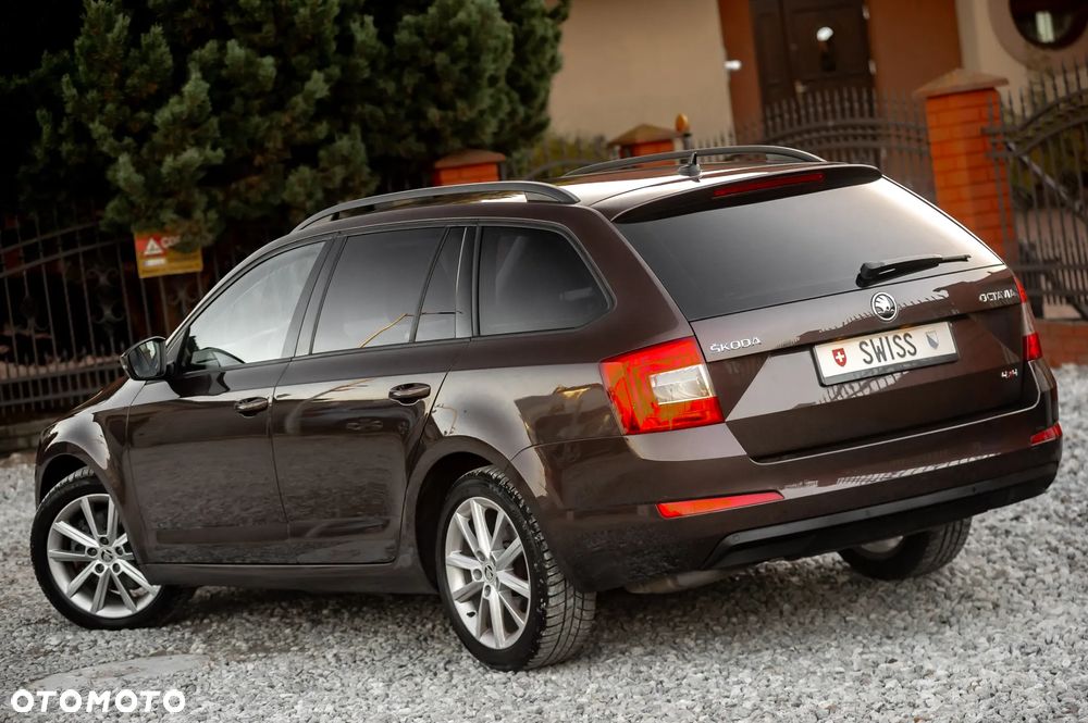 Skoda Octavia 2.0 TDI 4x4 Elegance DSG - 10