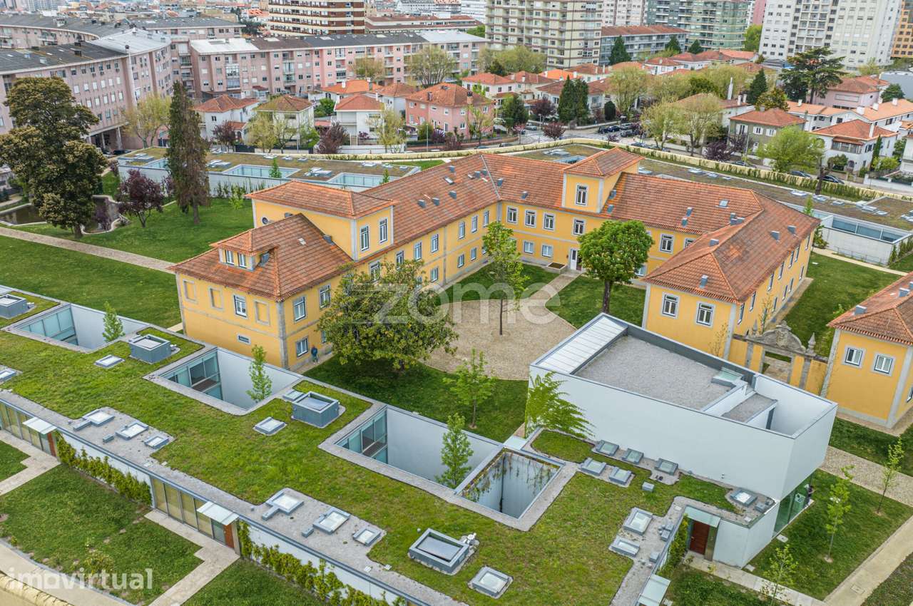Apartamento T4 em Condomínio Privado de Luxo, no Centro do Porto - Grande imagem: 4/60