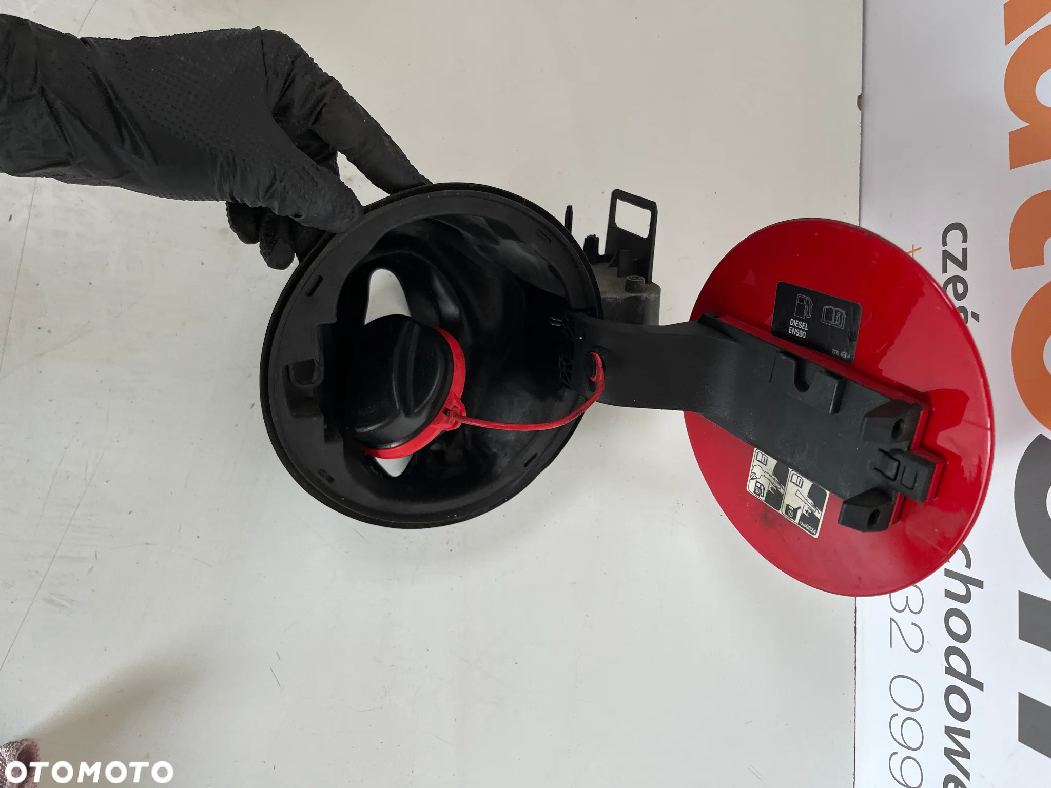 WLEW KOREK PALIWA OPEL ZAFIRA C 16R 13399839 KOL Z50S - 2