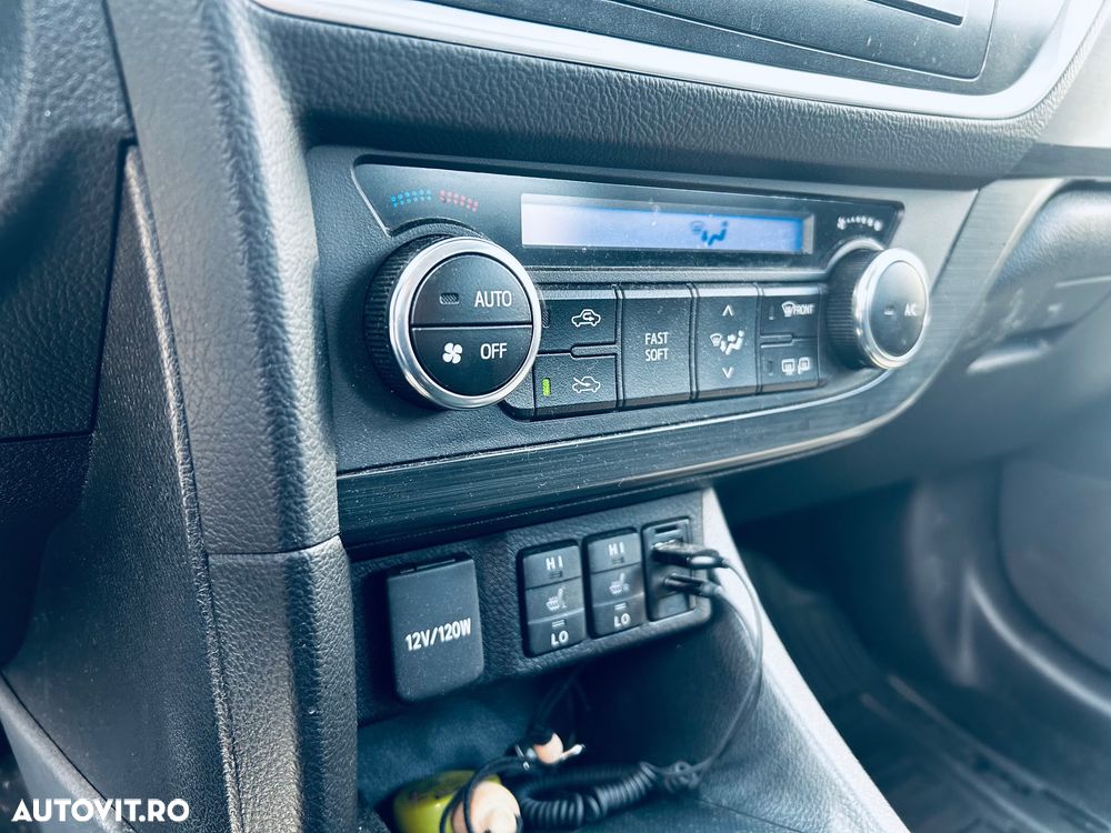 Toyota Auris 1.33 Dual VVT-i Terra - 9