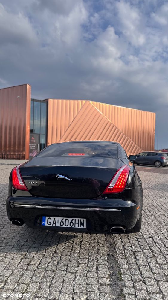 Jaguar XJ 3.0 D V6 LWB Premium Luxury - 2