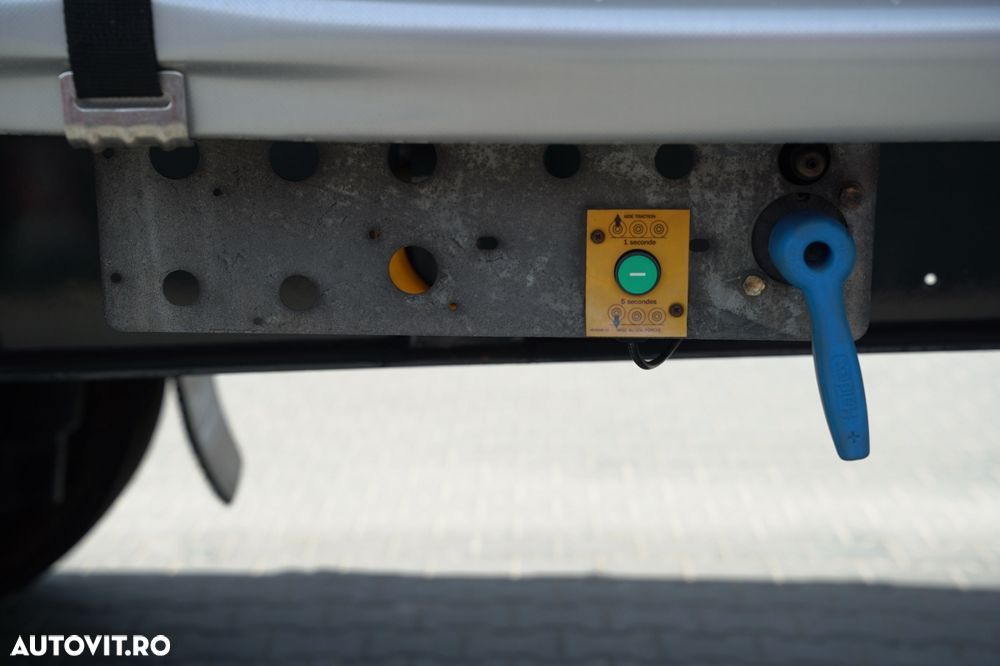 Fruehauf CORTINĂ / STANDARD / BALCĂ PODEA PUTERNICĂ / AXĂ RIDICATĂ - 21