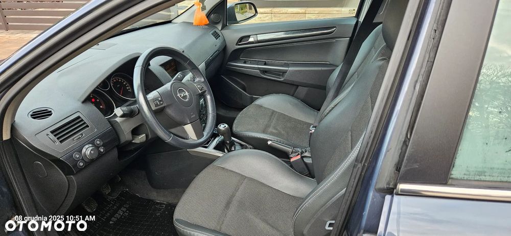 Opel Astra - 8