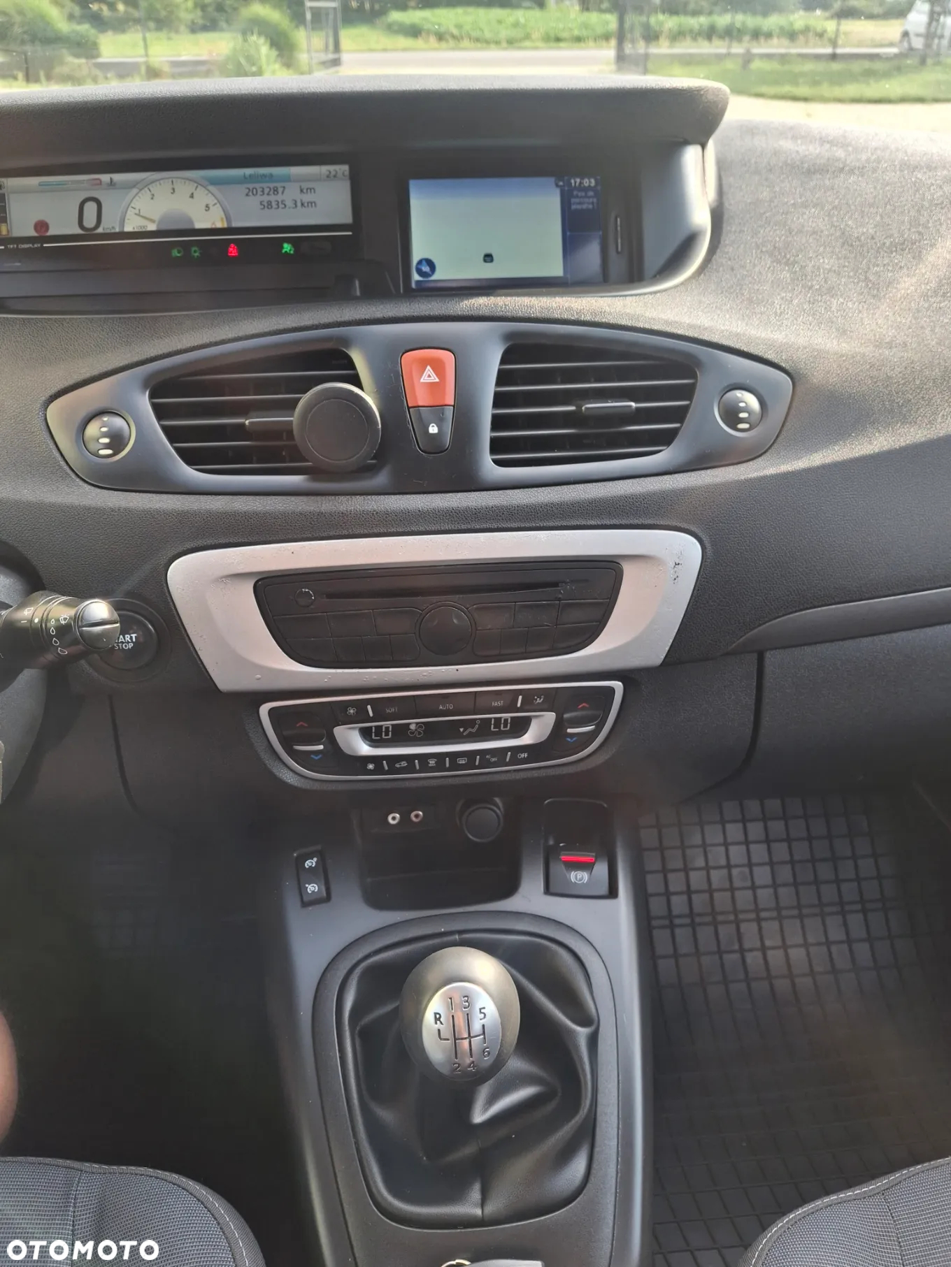 Renault Scenic 1.5 dCi Authentique - 25