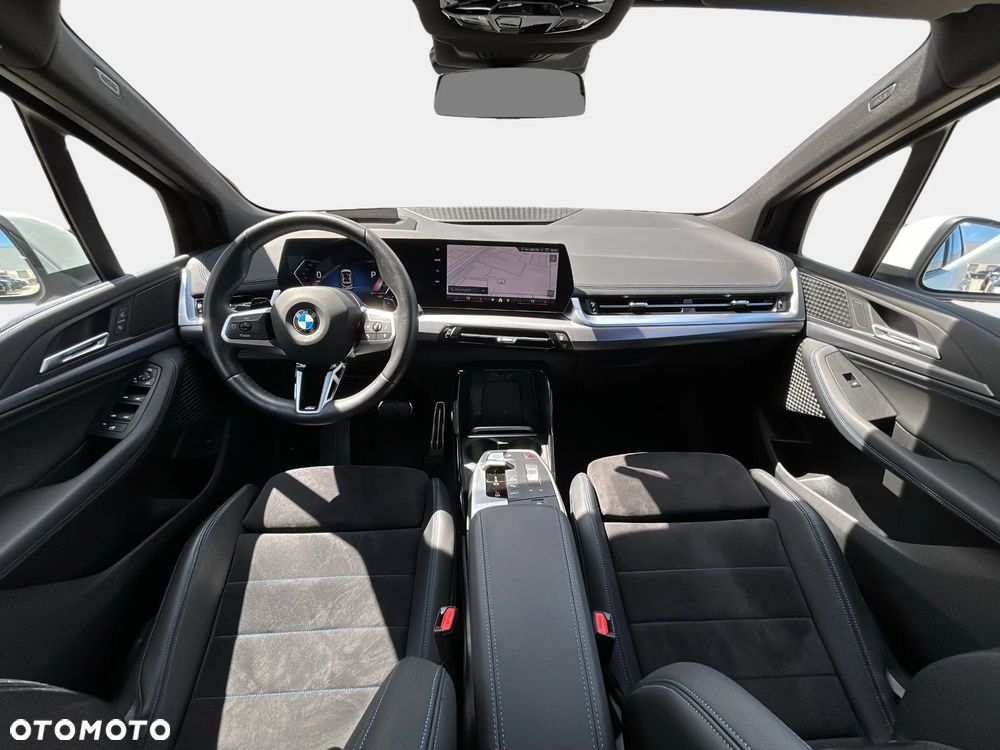BMW Seria 2 218i - 12