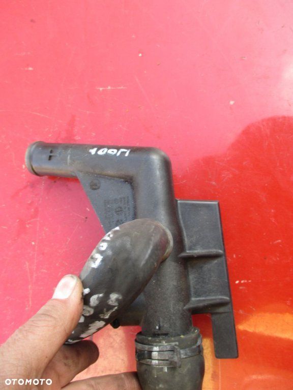 rura wąż króciec wody crafter 2.5 06- 076121086a