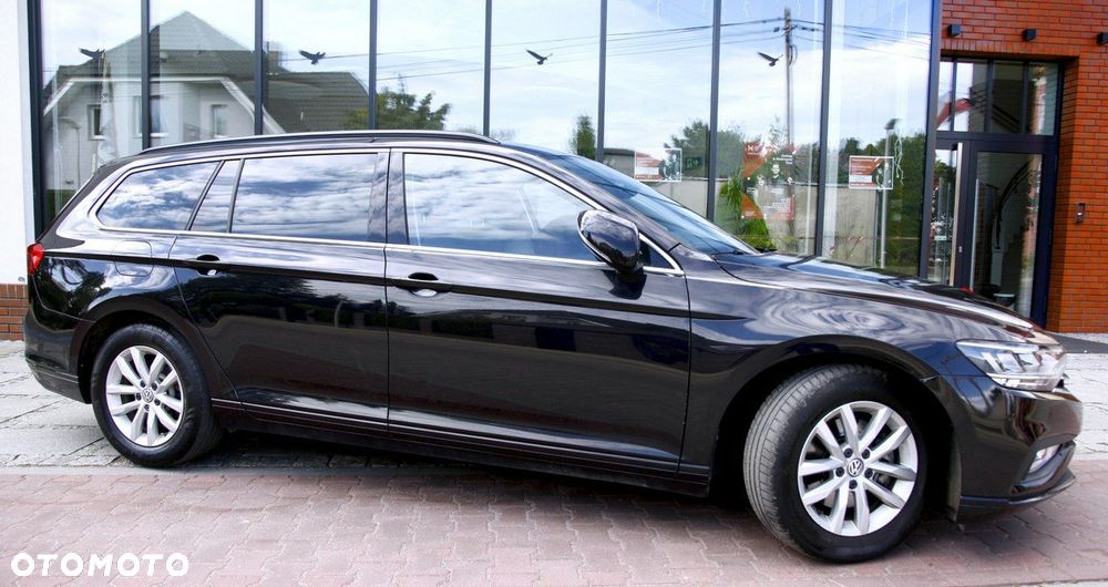 Volkswagen Passat - 24