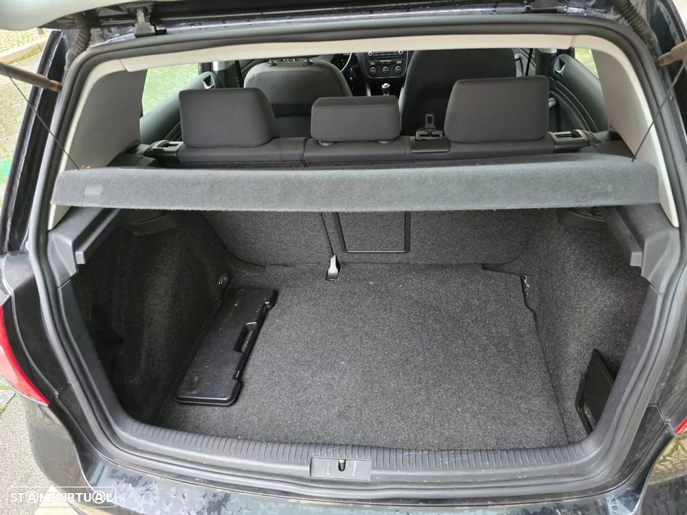 VW Golf 1.4i Trendline AC - 13