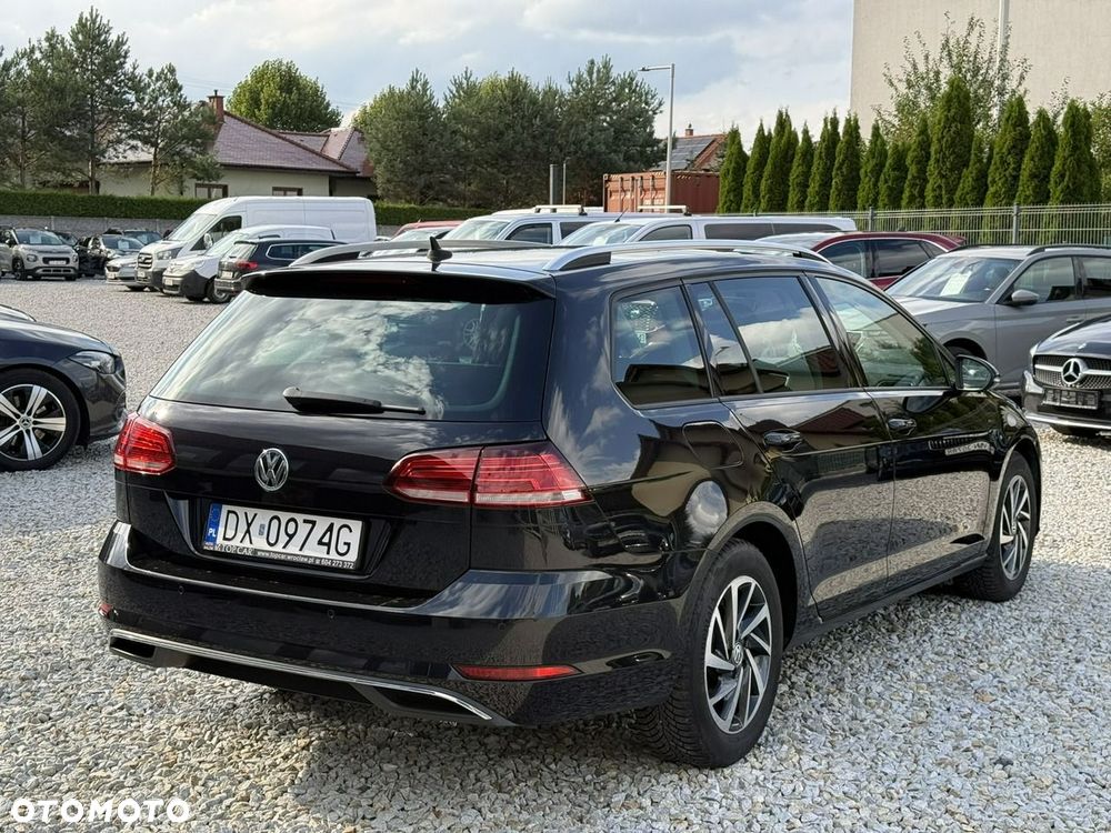Volkswagen Golf Variant 1.6 TDI SCR DSG Join - 9