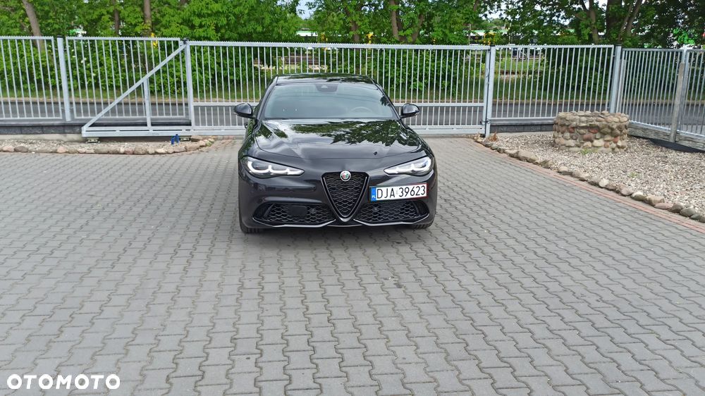Alfa Romeo Giulia 2.0 Turbo Competizione Q4 - 4