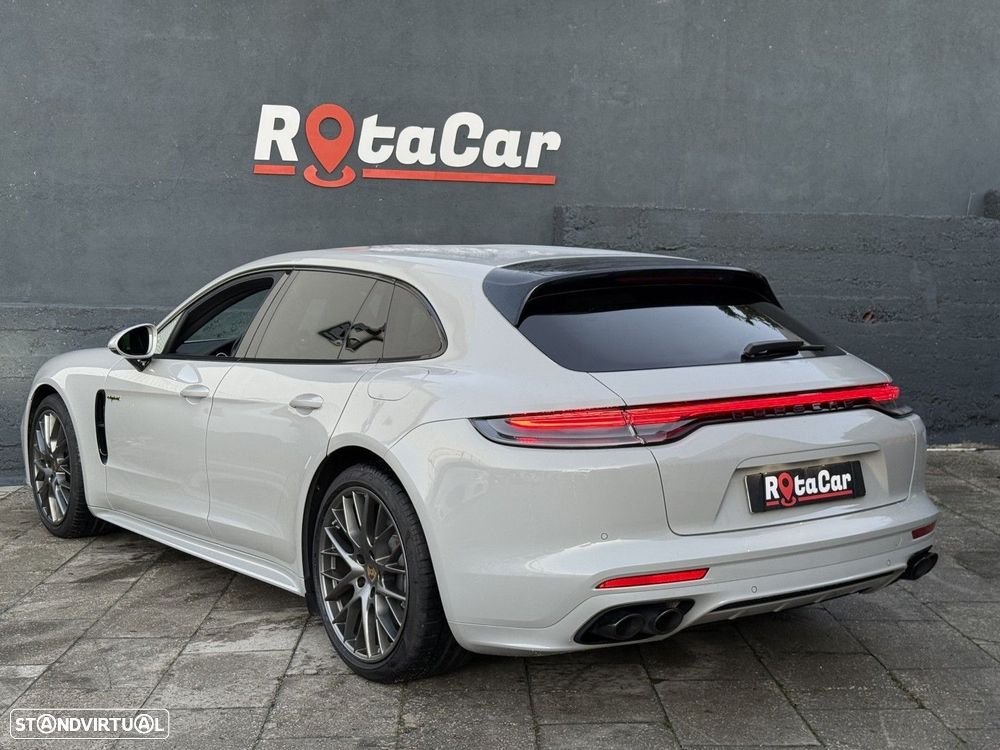 Porsche Panamera Sport Turismo 4 E-Hybrid - 10