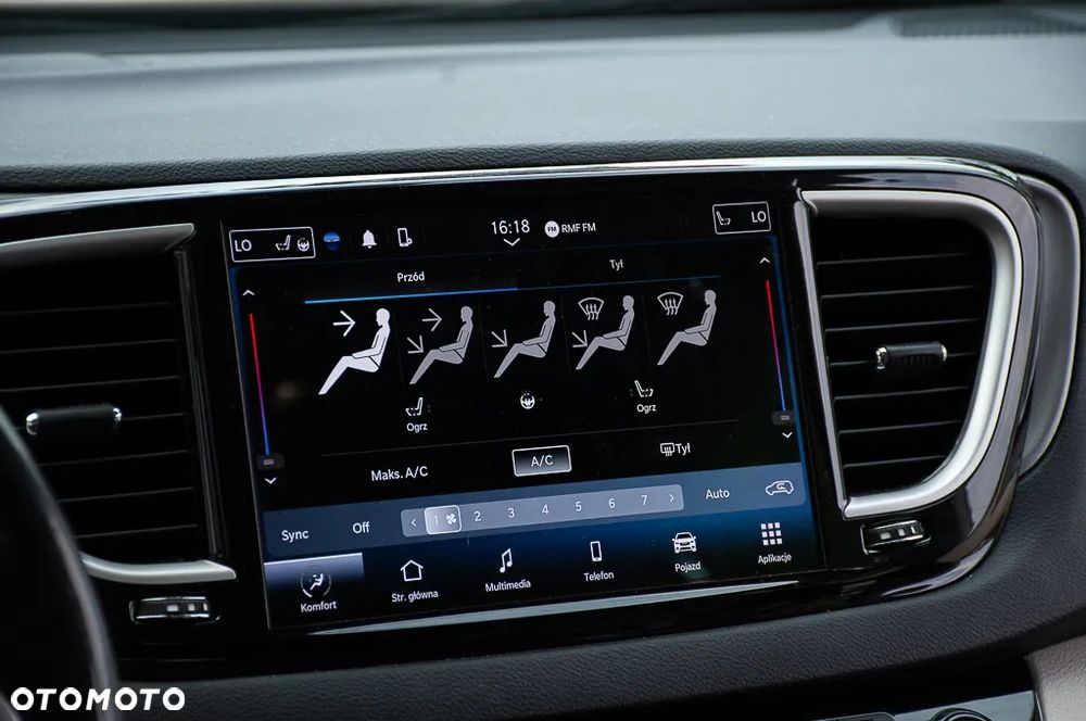 Chrysler Pacifica - 22