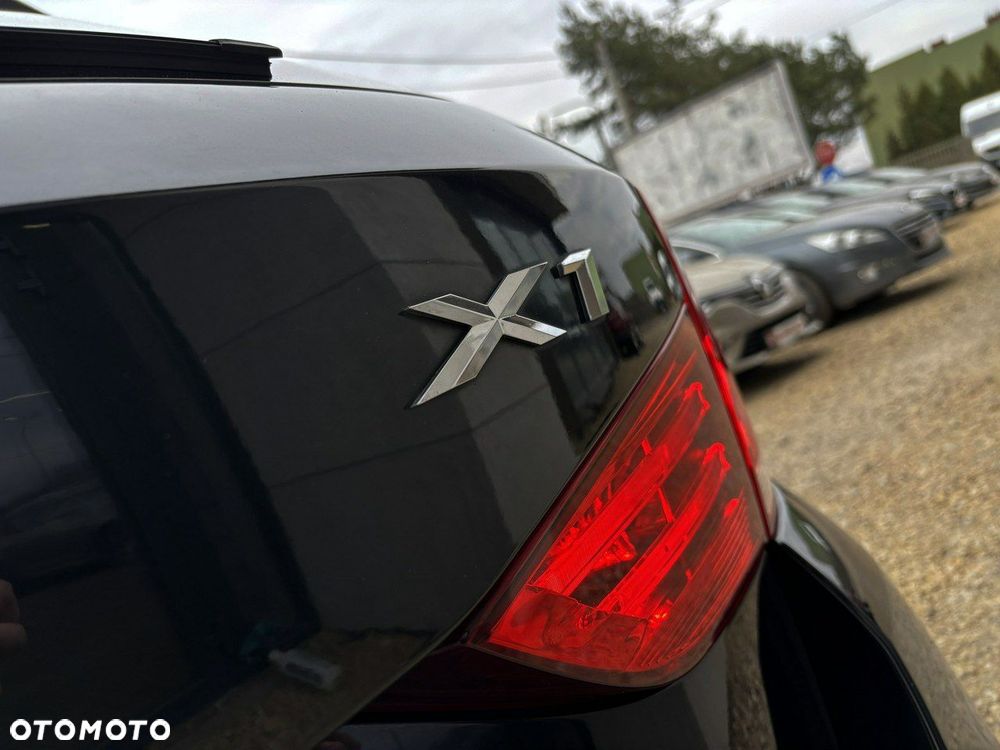BMW X1 xDrive20d - 10
