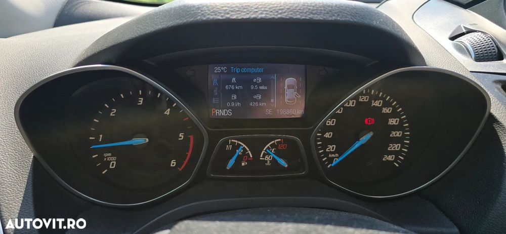 Ford Kuga 2.0 TDCi 4WD Powershift Titanium - 10
