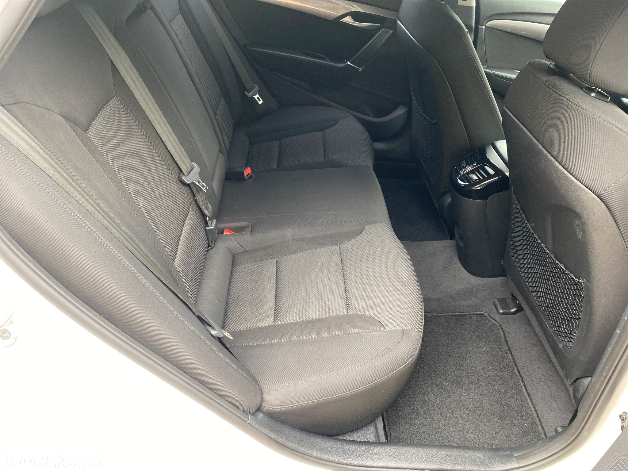 Hyundai i40 1.6 GDI Comfort + - 16