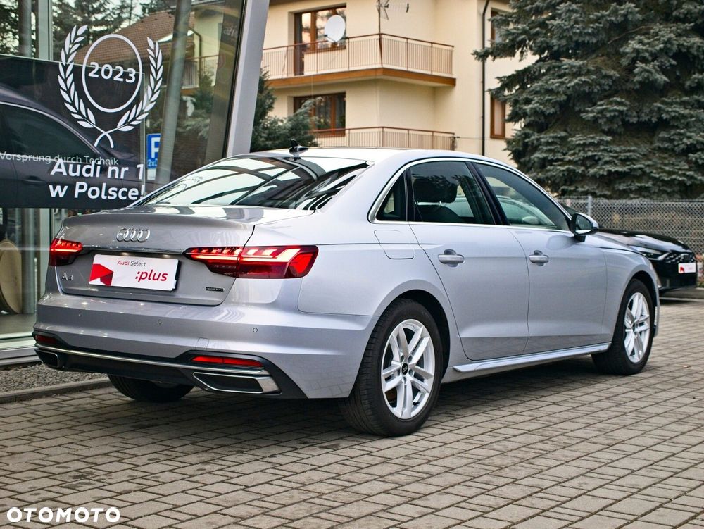 Audi A4 Limousine - 12