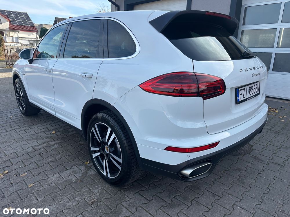 Porsche Cayenne Diesel Platinum Edition - 15