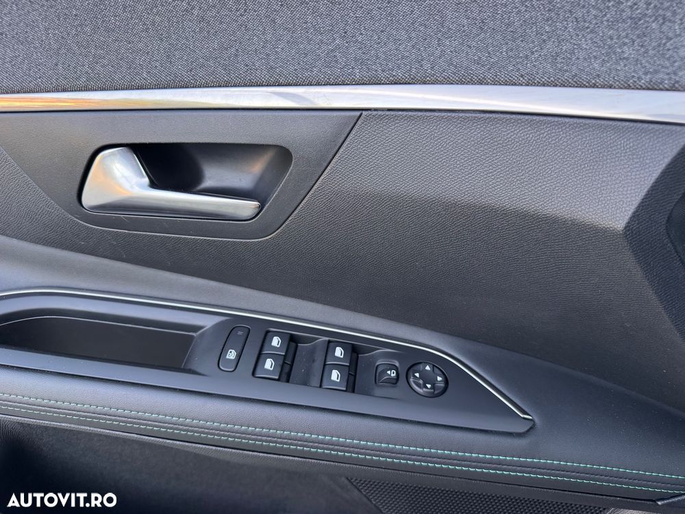 Peugeot 3008 PHEV 225 EAT8 GT - 29