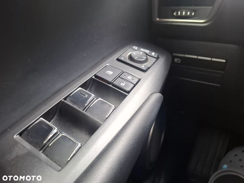 Lexus NX - 21