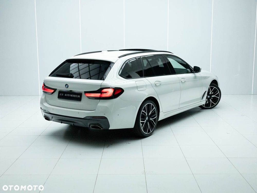 BMW Seria 5 530i xDrive M Sport Edition - 7