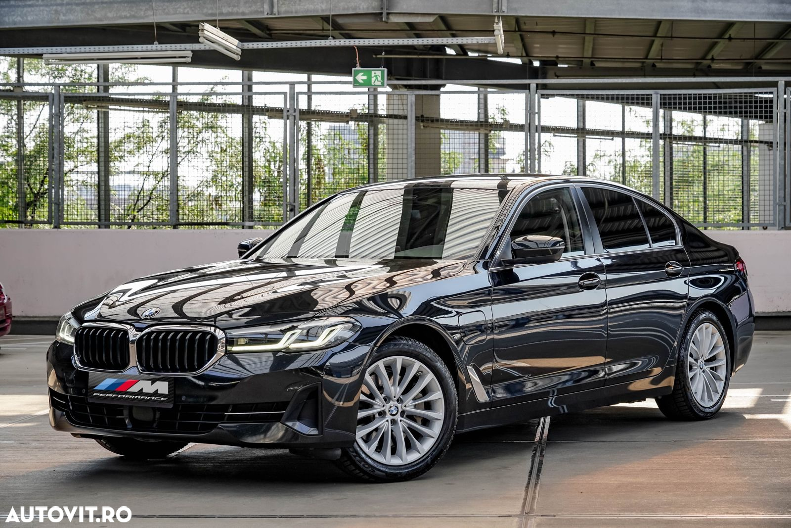 BMW Seria 5 530e xDrive AT PHEV - 20