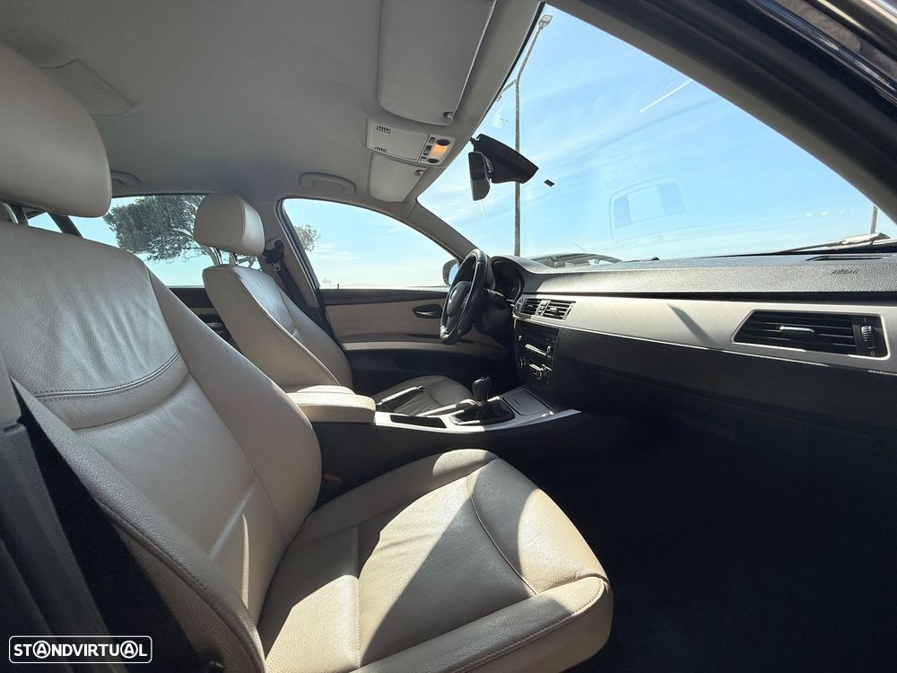 BMW 320 d Line Sport - 9