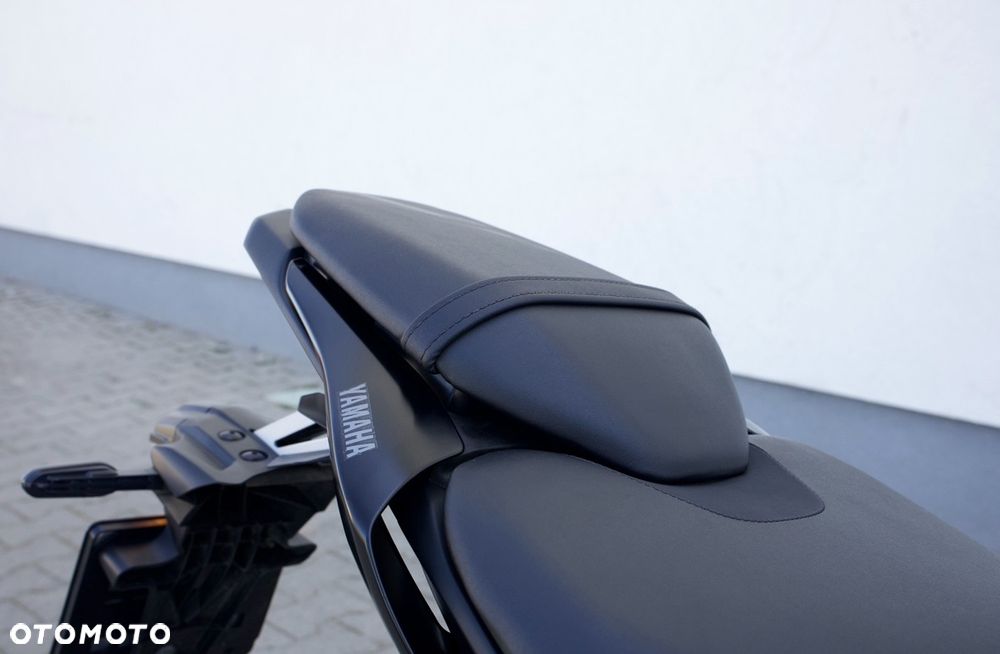 Yamaha MT - 33