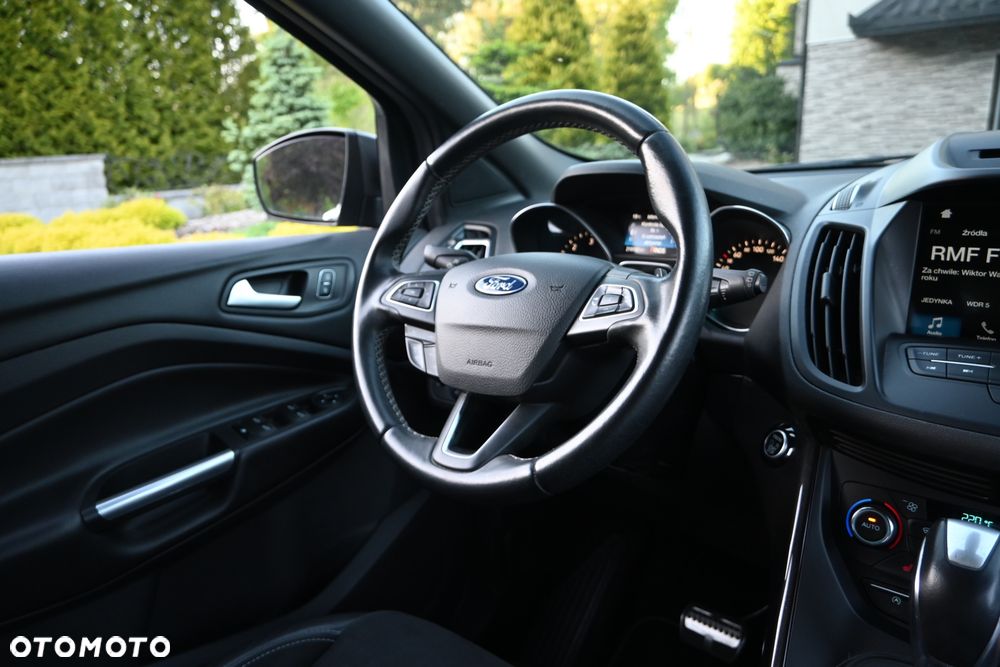 Ford Kuga 2.0 TDCi 4x4 ST-Line - 22