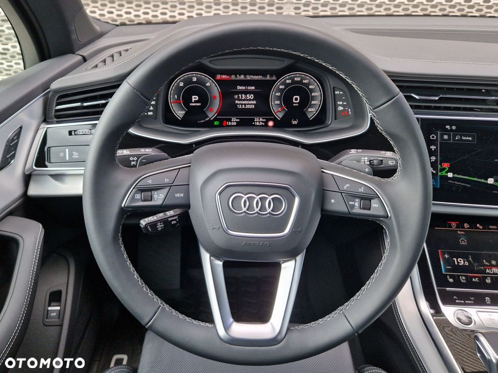 Audi Q7 - 11