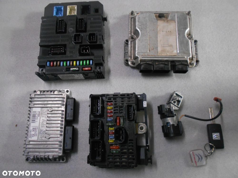 ZESTAW STARTOWY CITROEN C8 2.0HDI CAMPER  FIAT ULYSSE 2.0 HDI SKRZYNIA  BIEGOW  AUTOMAT - 1