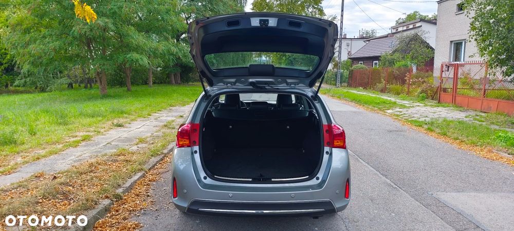 Toyota Auris 1.8 HSD Prestige NAVI - 20