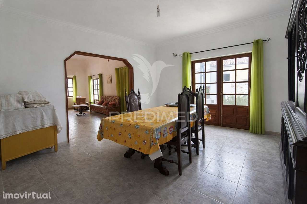 Moradia T5, com Garagem e espaço Exterior - Grande imagem: 4/36