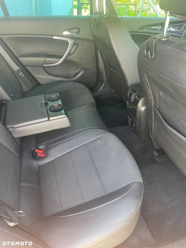 Opel Insignia - 16
