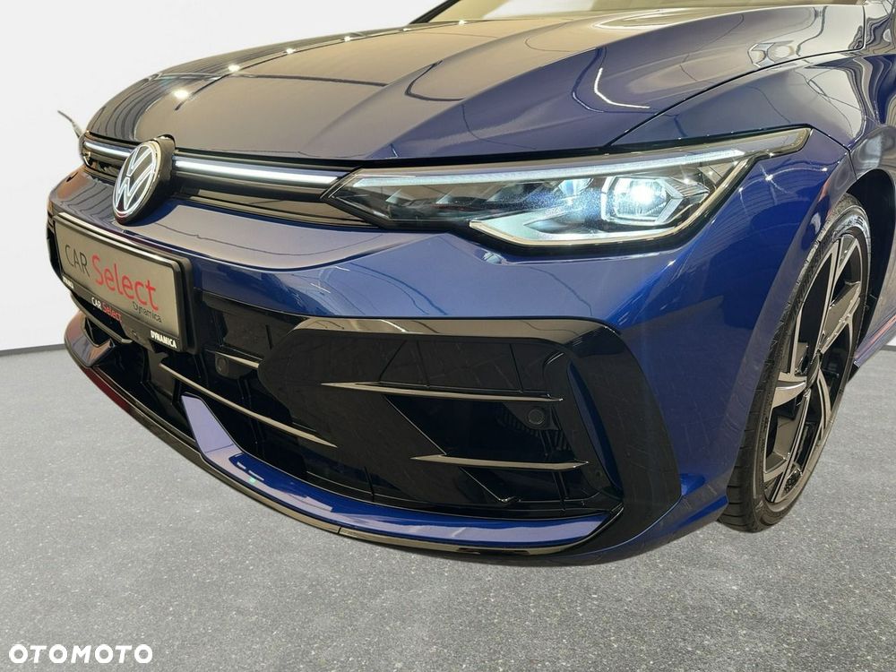 Volkswagen Golf Variant - 11