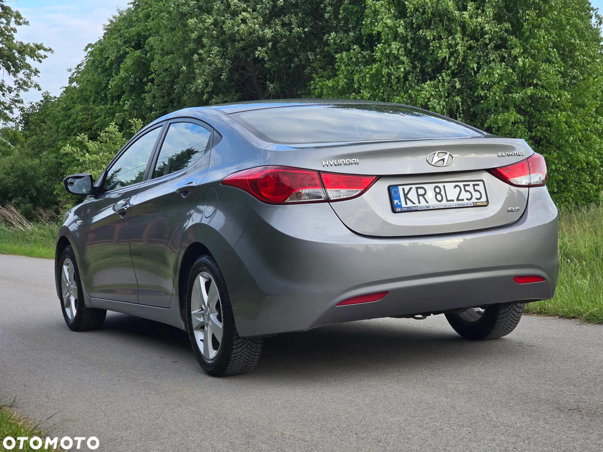 Hyundai Elantra 1.6 Comfort - 9