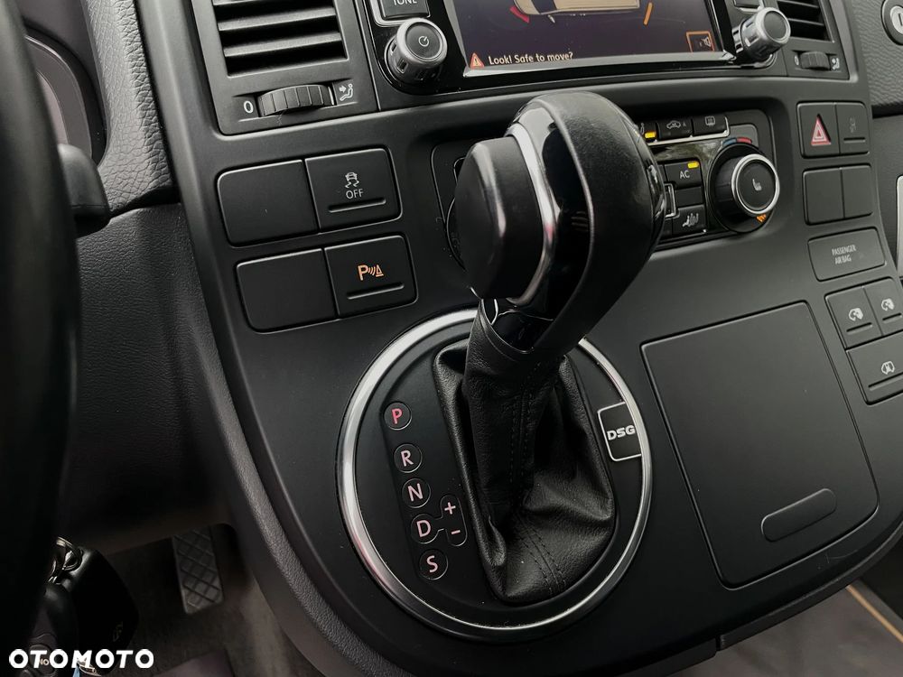 Volkswagen Multivan - 27