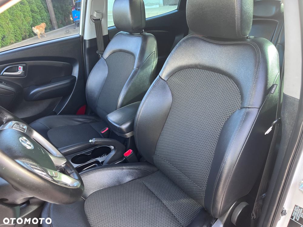 Hyundai ix35 1.6 2WD blue Style - 14