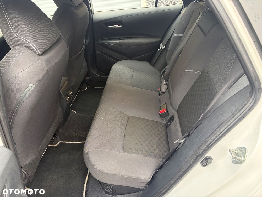 Toyota Corolla 2.0 Hybrid Style - 12