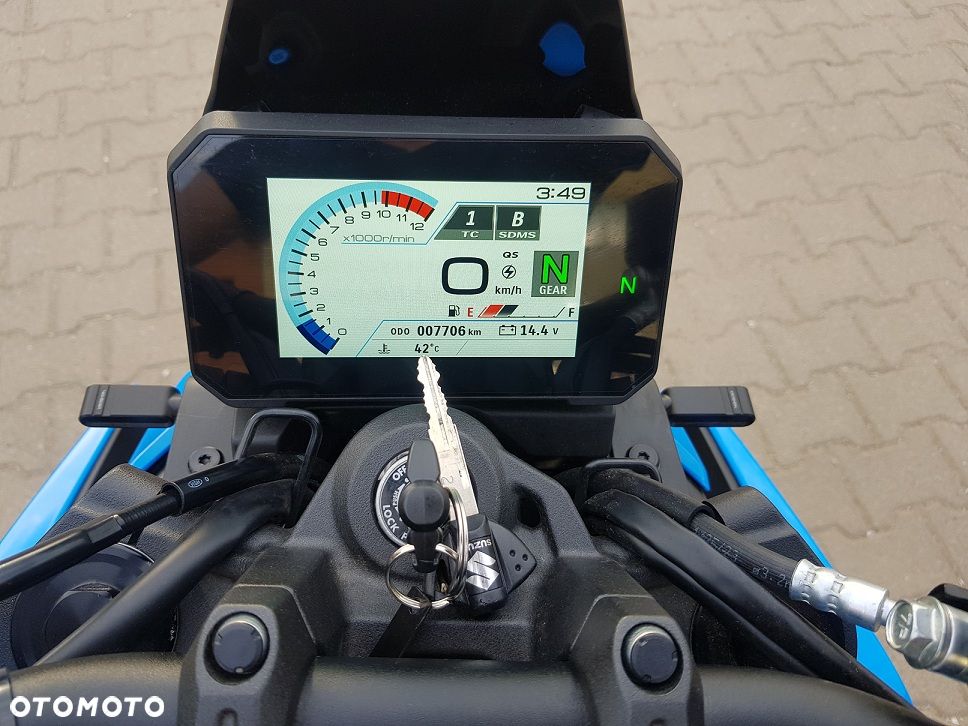 Suzuki GSX - 7
