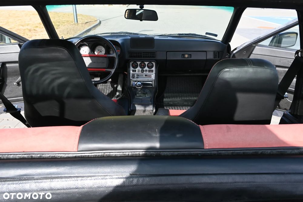 Porsche 924 Standard - 22
