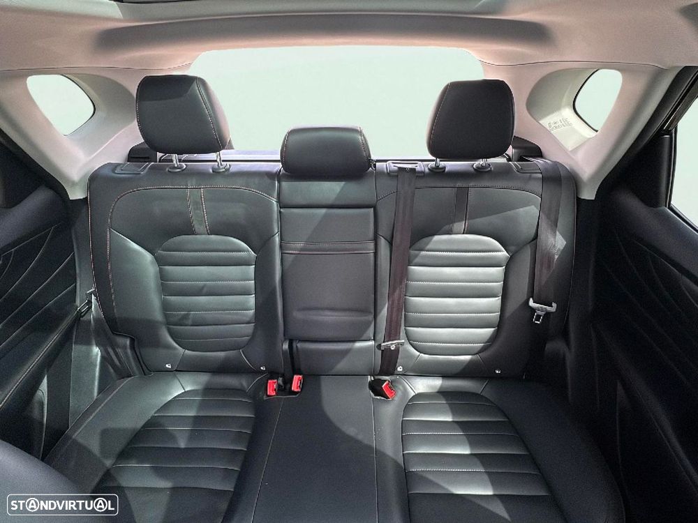 MG EHS 1.5 T-GDI Plug-in Hybrid Luxury - 17