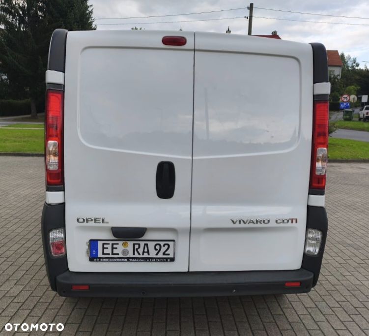 Opel Vivaro - 8