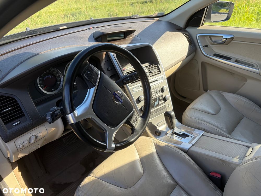 Volvo XC 60 2.4D AWD Summum - 8