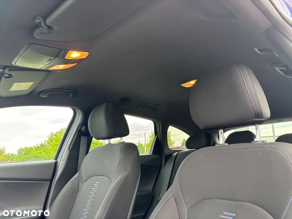 Hyundai i30 blue Kombi 1.6 CRDi Passion - 31