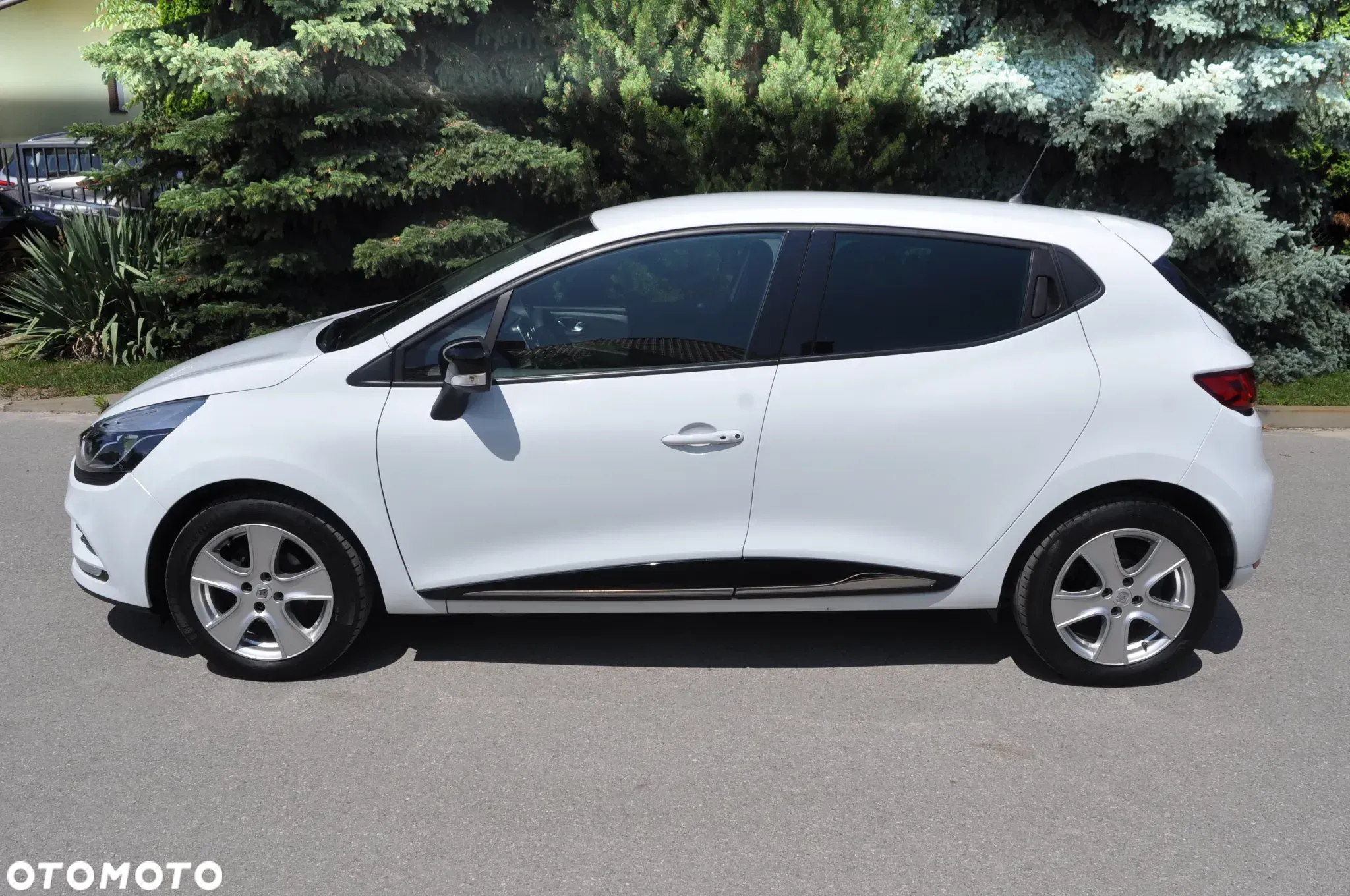 Renault Clio (Energy) TCe 75 Start & Stop LIMITED - 12