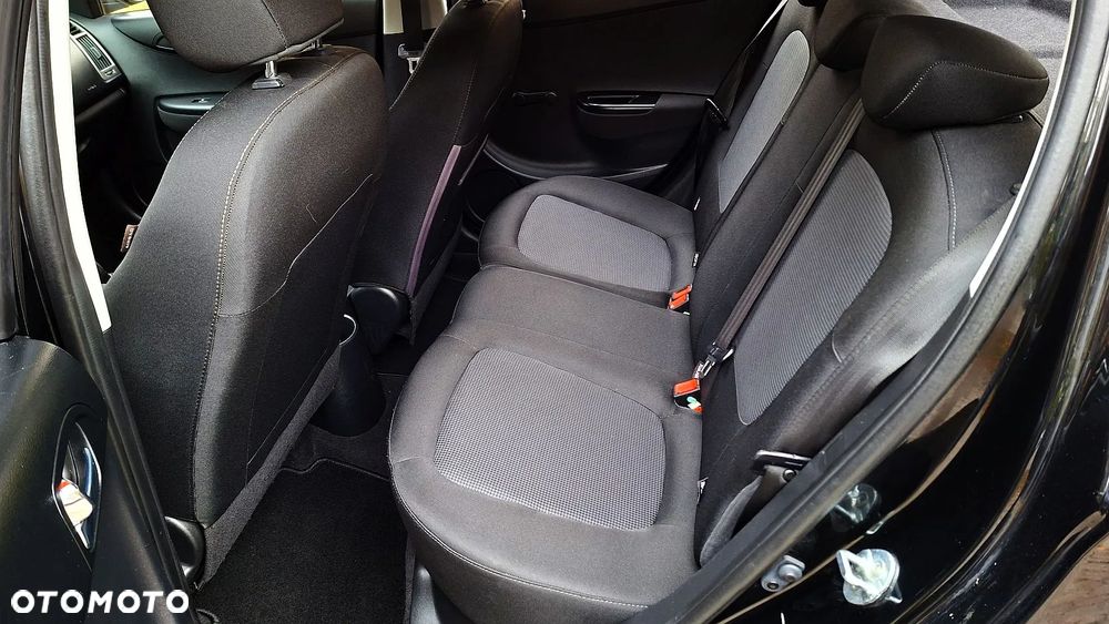 Hyundai i20 1.2 Intro Edition - 29