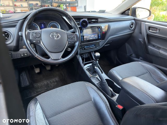 Toyota Corolla 1.6 Prestige - 14