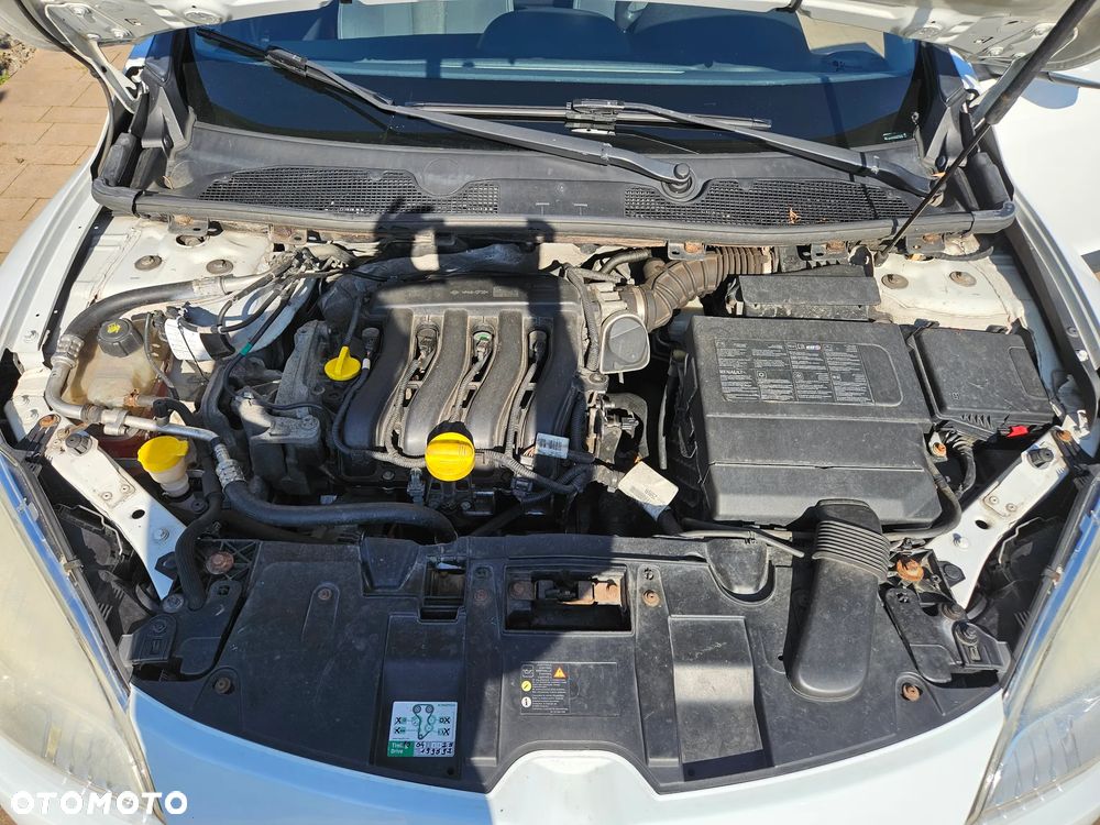 Renault Megane 1.6 16V Dynamique Euro5 - 8