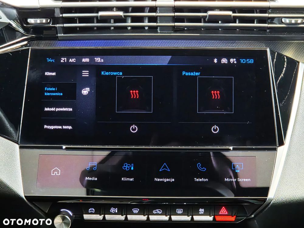 Peugeot 408 1.6 Plug-In Hybrid 180 GT EAT8 - 24