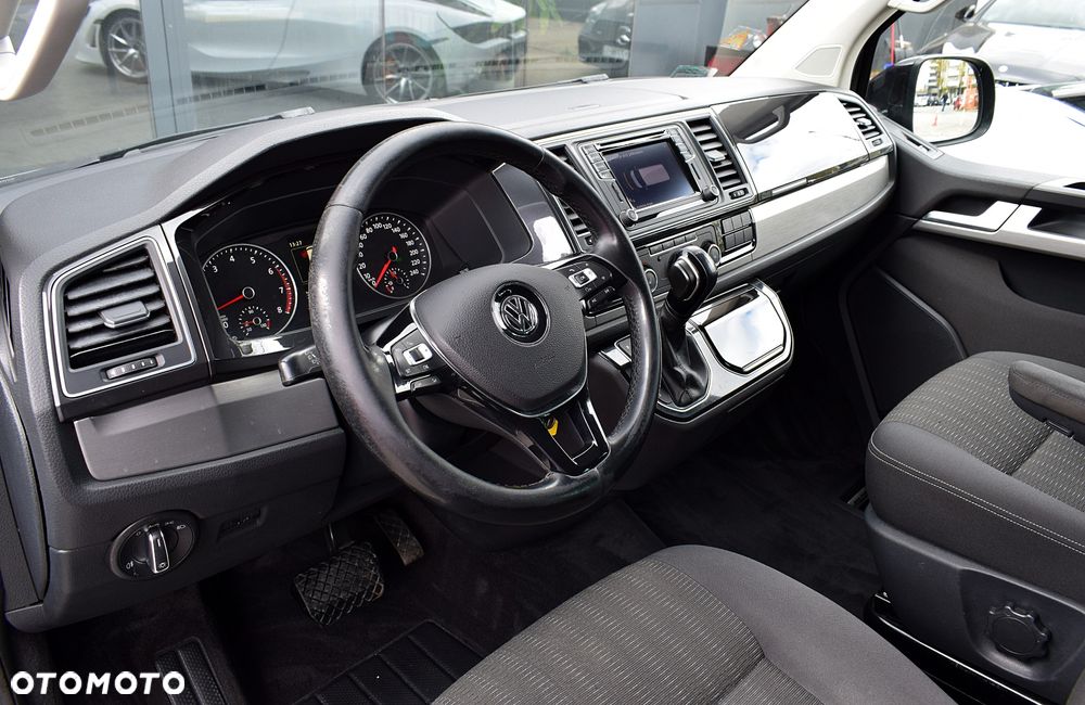 Volkswagen Multivan - 4